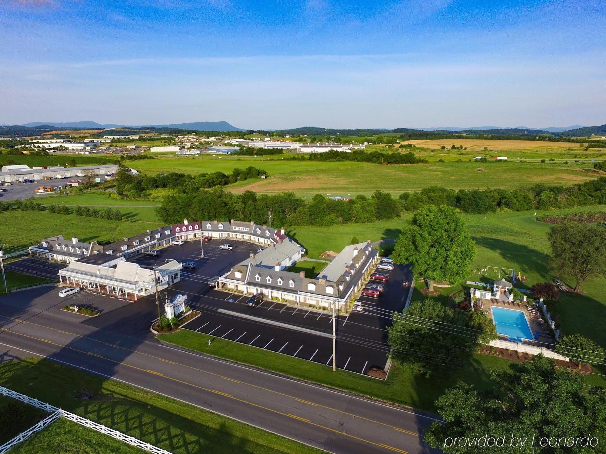 The Village Inn Harrisonburg Bagian luar foto