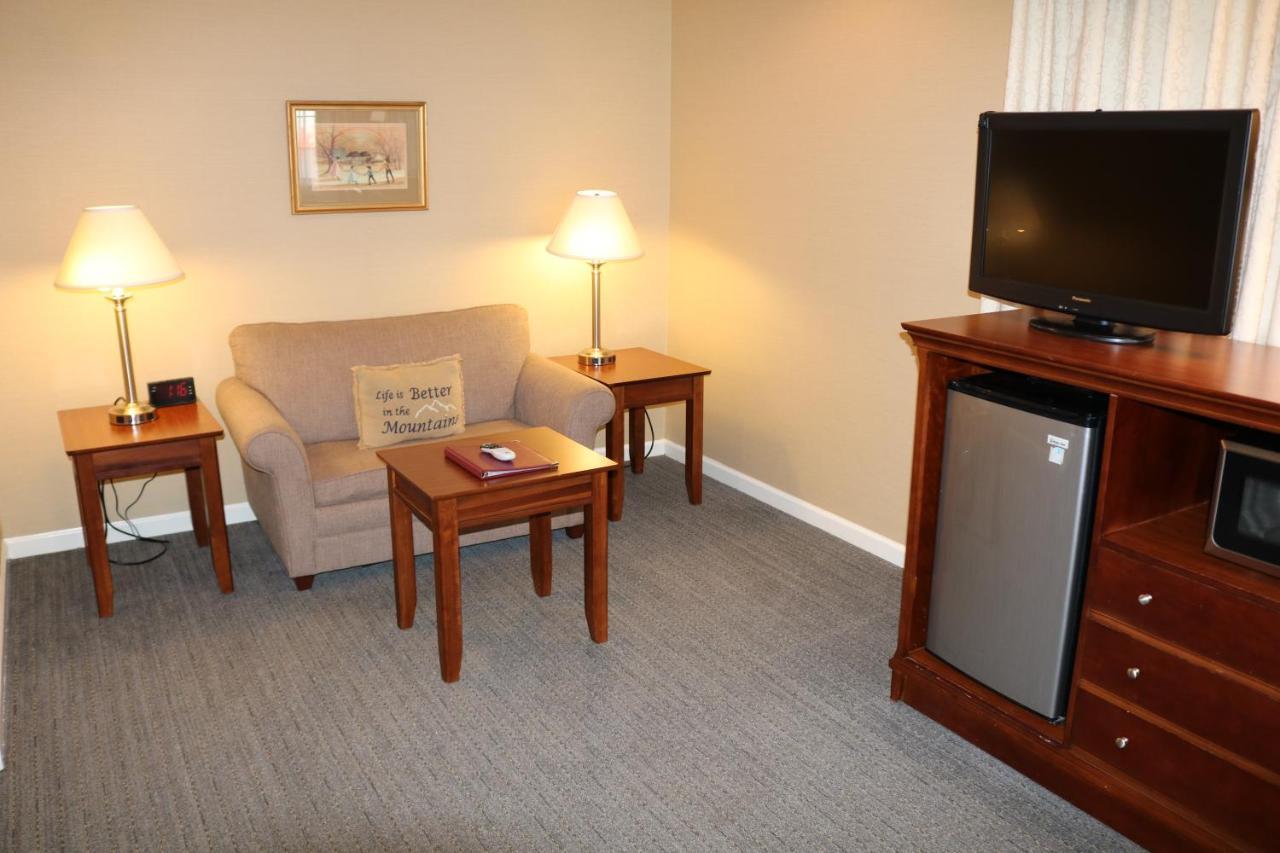 The Village Inn Harrisonburg Bagian luar foto